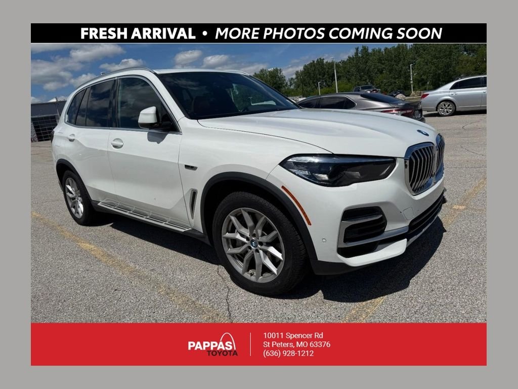 2023 BMW X5 xDrive45e's photo
