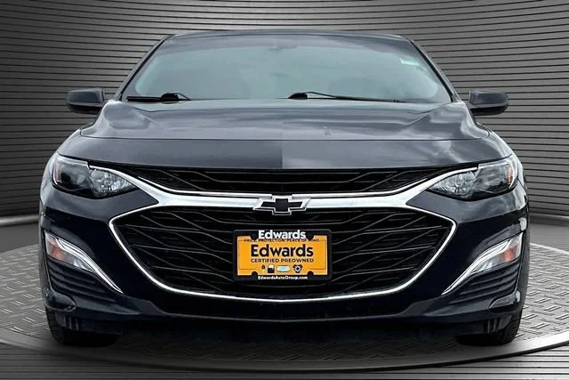 Used 2022 Chevrolet Malibu RS with VIN 1G1ZG5ST8NF197245 for sale in Council Bluffs, IA
