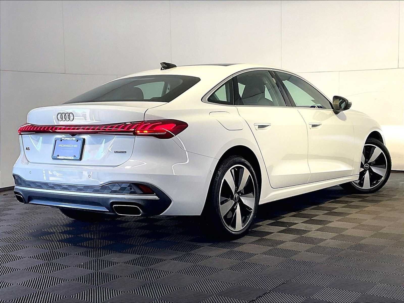 Used 2025 Arkona White Audi Premium Plus image 7