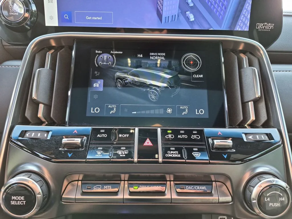 Used 2022 Silver Lexus 600 Premium image 28
