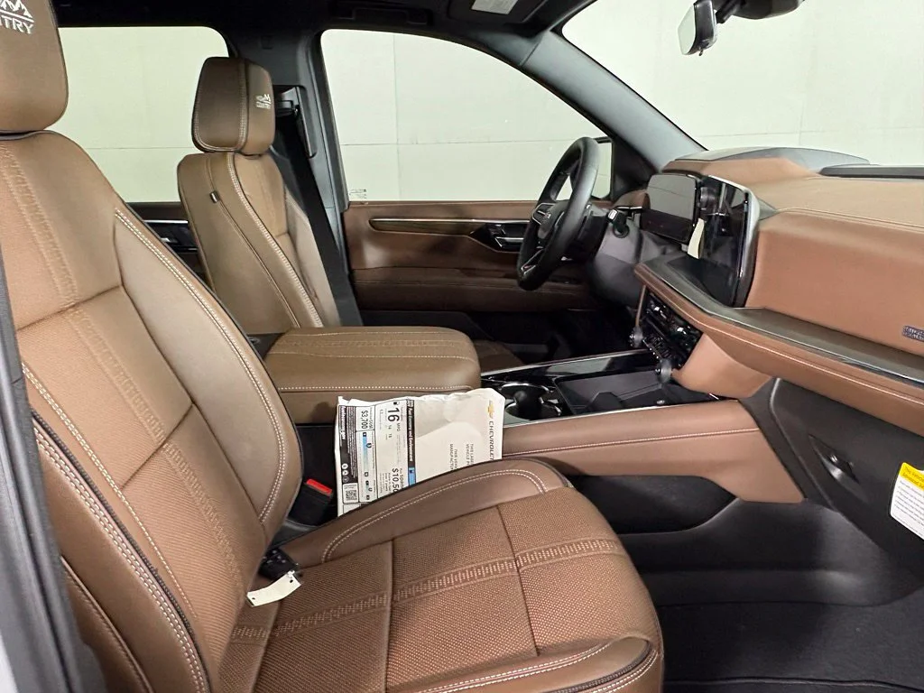 2027 Chevrolet Suburban High Country - Photo 17