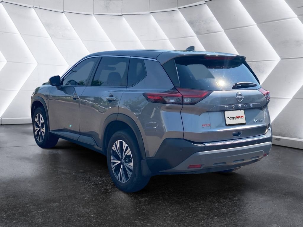 Used 2023 Gray Nissan SV image 6