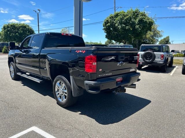 Used 2019 Black Chevrolet High Country image 5