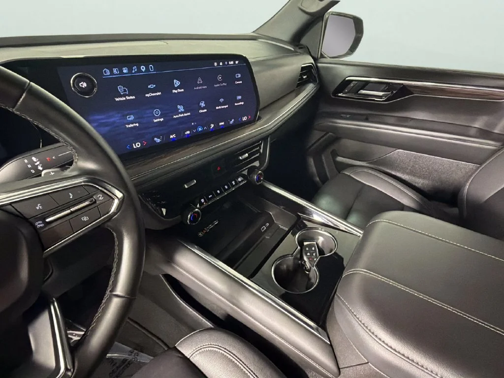 Used 2025 Black Chevrolet LT image 20