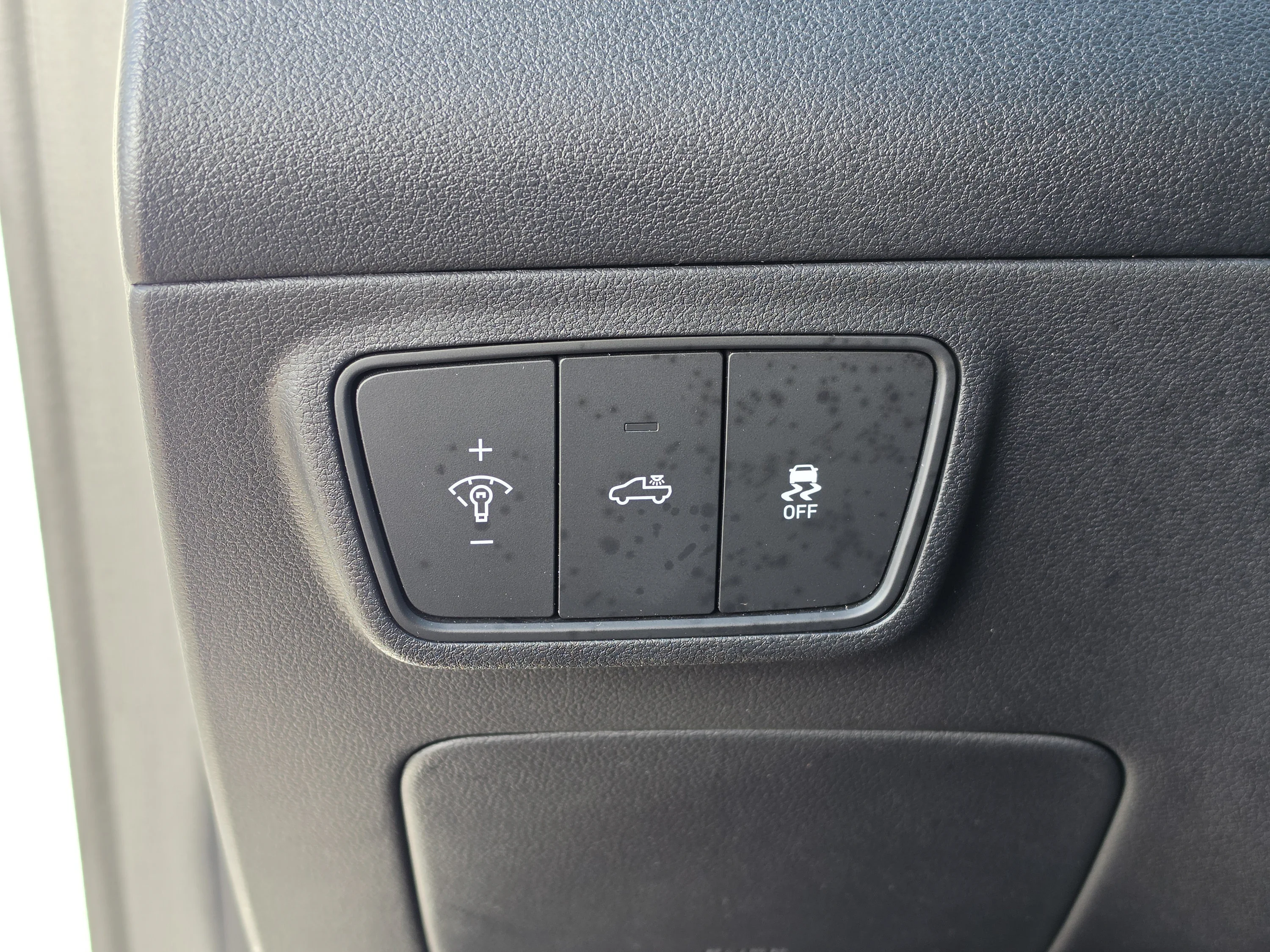 Used 2022 Ice White Hyundai SEL image 31