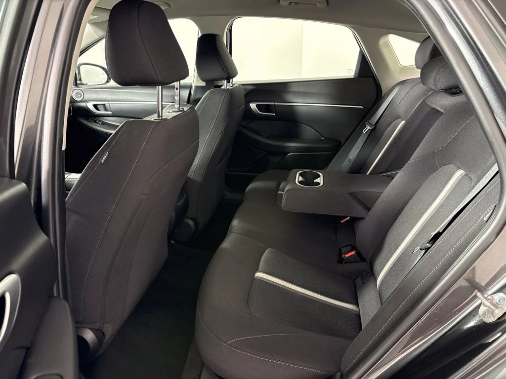 Used 2025 Gray Hyundai SEL image 16