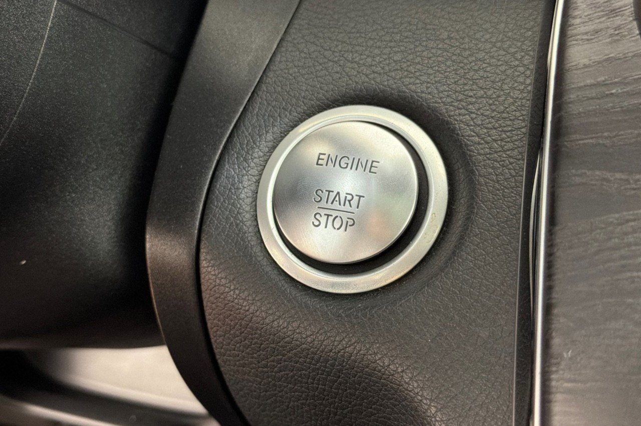 Used 2016 Black Mercedes-Benz C 300 image 20