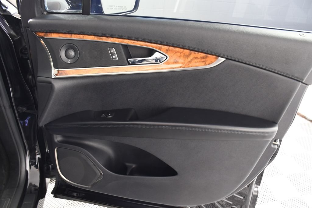 Used 2020 Infinite Black Lincoln Reserve image 18