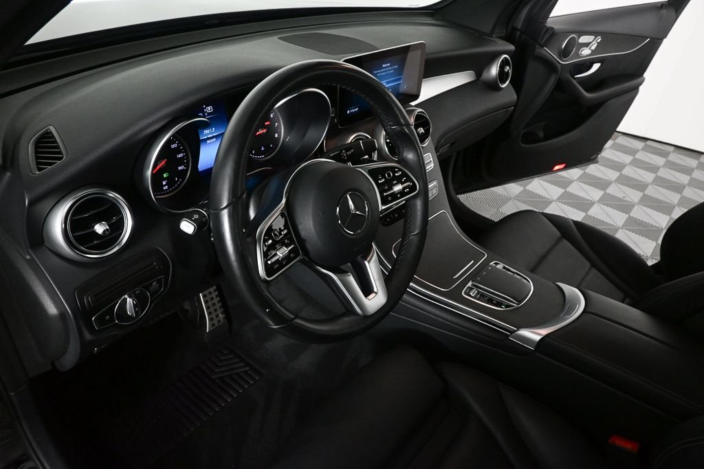 Used 2022 Black Mercedes-Benz GLC 300 image 6