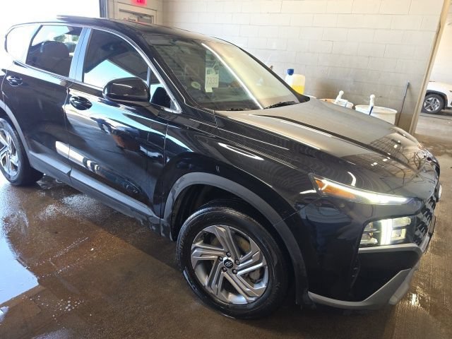 Used 2023 Twilight Black Hyundai SE image 3