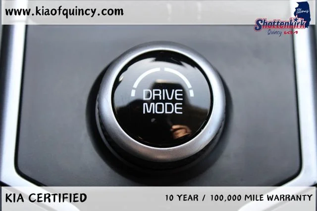 Used 2024 Black Kia S image 25