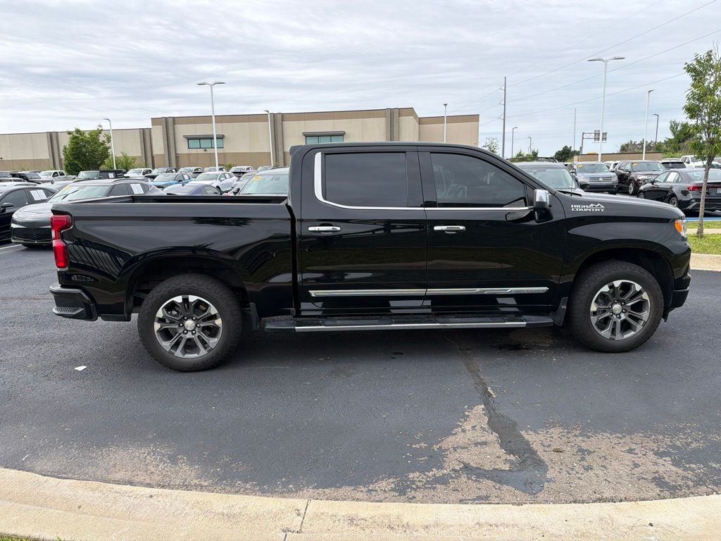 Used 2024 Black Chevrolet High Country image 8