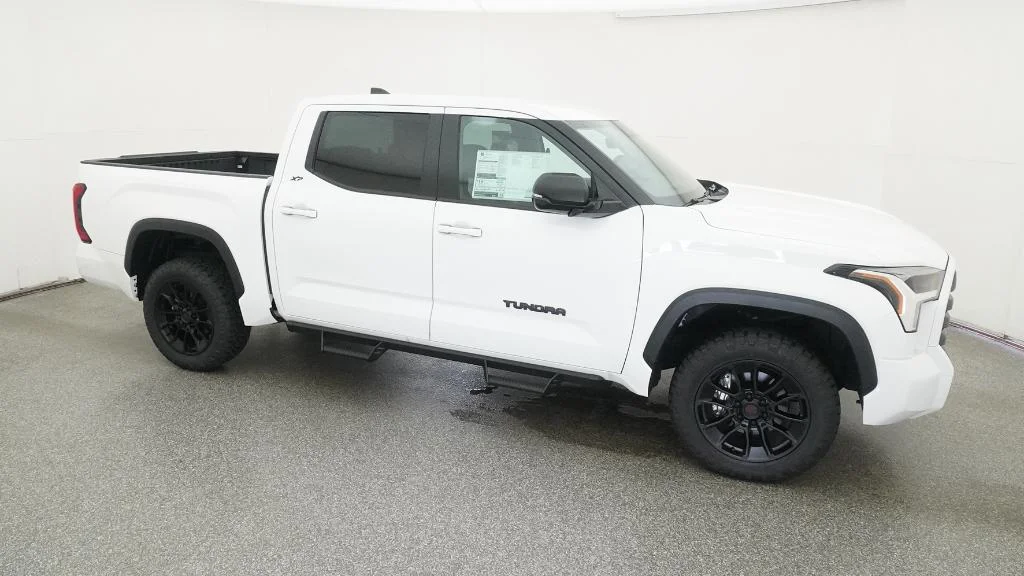New 2025 Ice Cap Toyota SR5 image 13