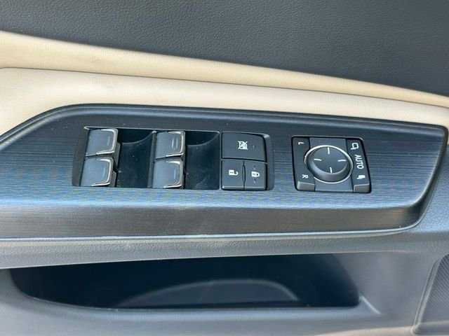 Used 2021 Silver Lexus 250 image 21