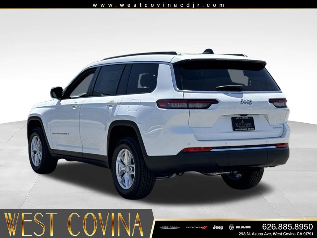 New 2026 Bright White Clearcoat Jeep Laredo image 11