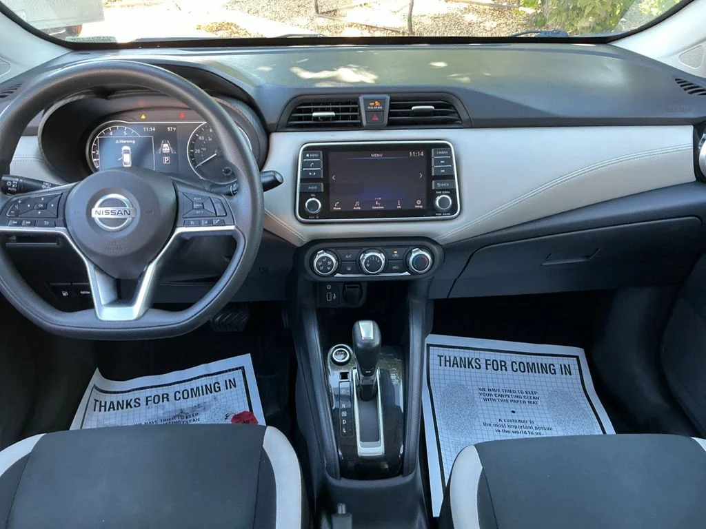 Used 2020 Silver Nissan 1.6 SV image 17