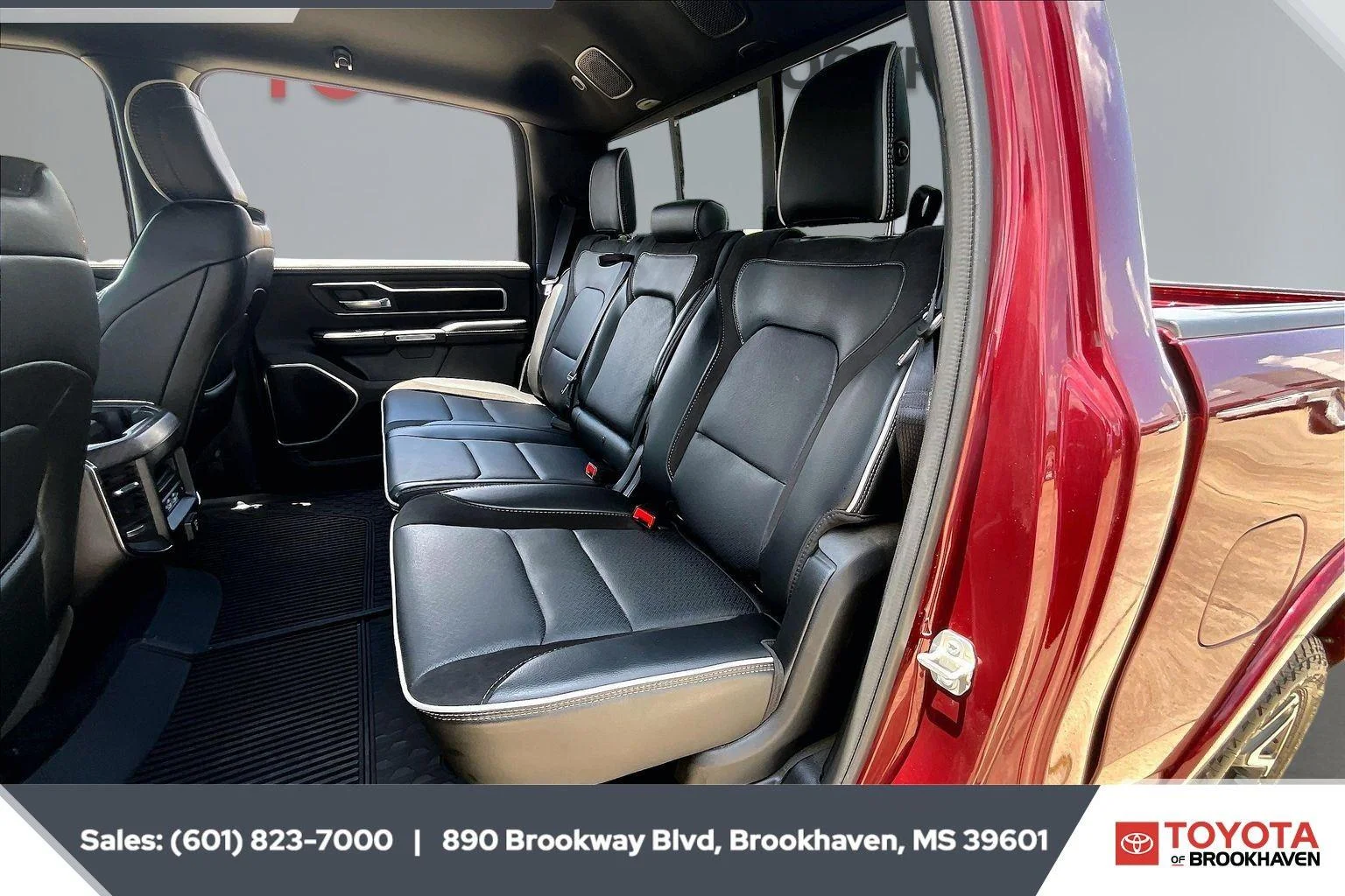 Used 2025 Delmonico Red Pearlcoat Ram Laramie image 19