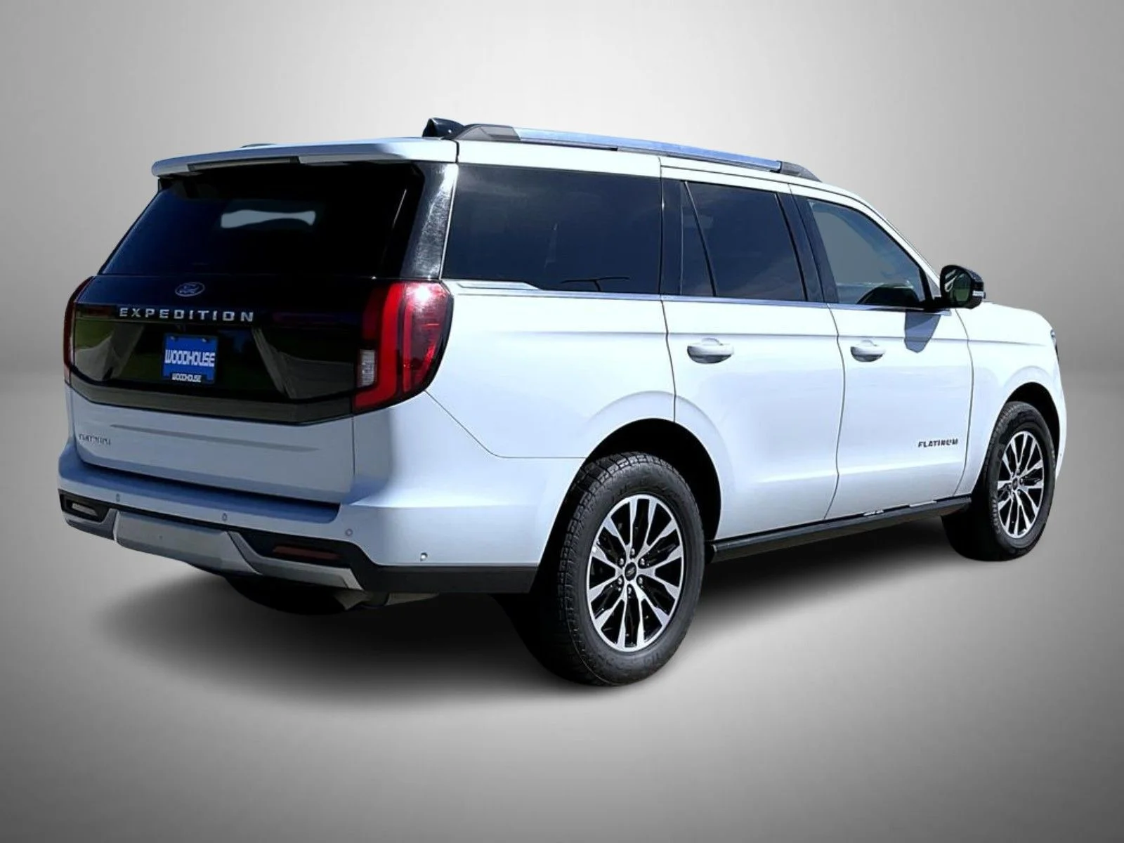 Used 2025 Silver Ford Platinum image 5