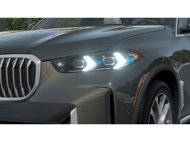 New 2026 Dravit Grey Metallic BMW xDrive40i image 6