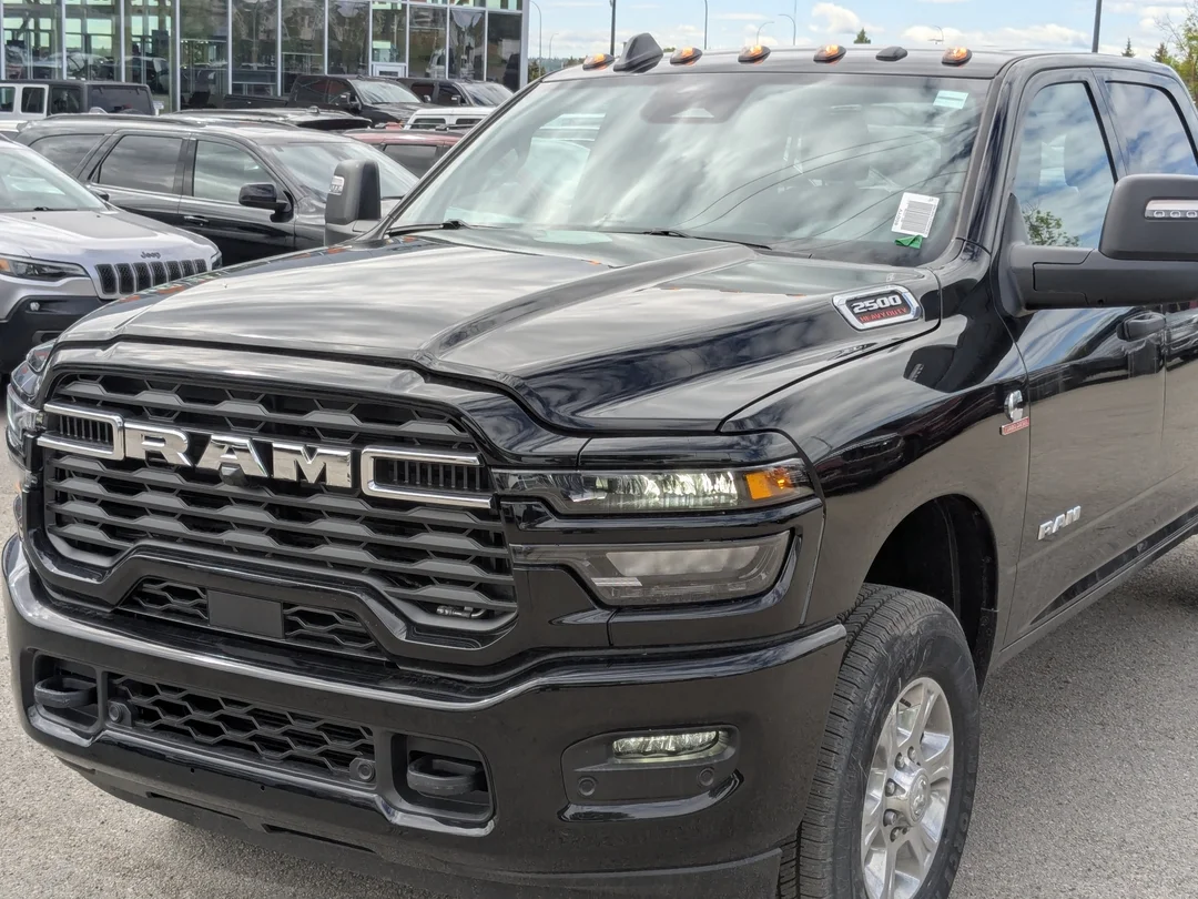 New 2026 Black RAM Big Horn - - 6.7L HO Diesel - 12 Nav - Sport App Pkg - 5th Wheel/Gooseneck Prep & More! image 10