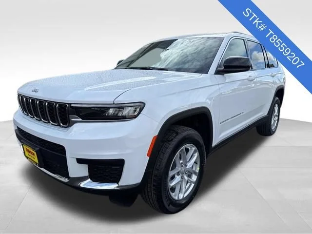 New 2026 Bright White Clear-Coat Exterior Paint Jeep Laredo image 3