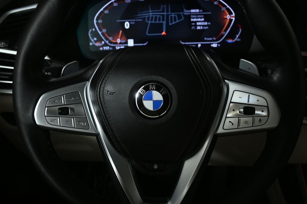 Used 2022 Gray Metallic BMW xDrive40i image 18