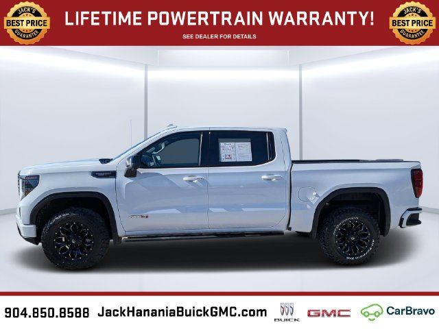 Used 2025 White GMC AT4 image 6