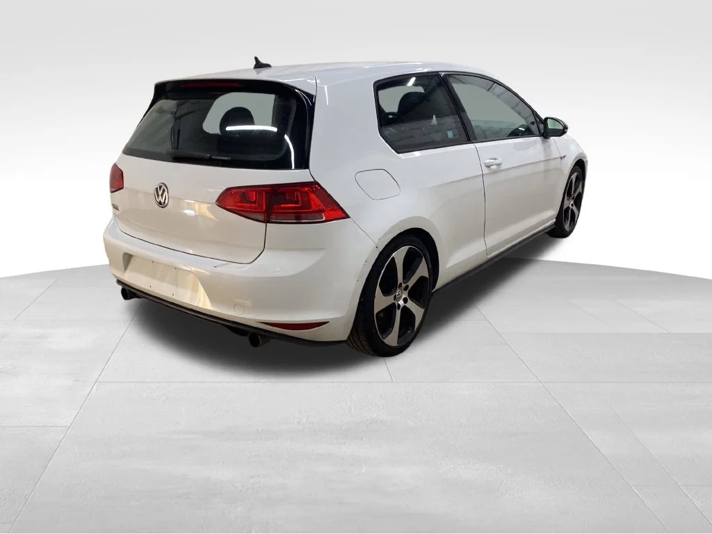 Used 2016 White Volkswagen S image 6