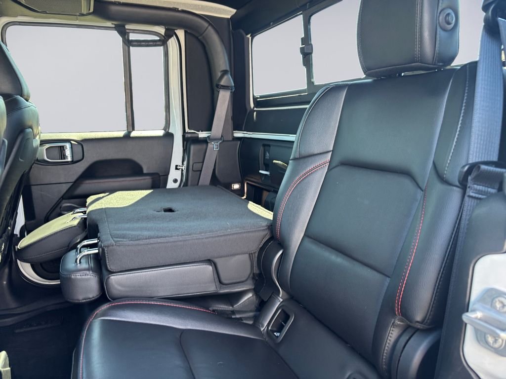 Used 2021 White Jeep Rubicon image 18