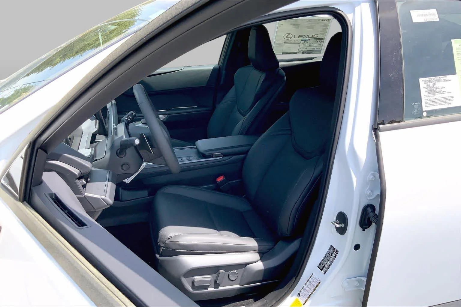 New 2026 Ultra White Lexus PREMIUM AWD image 9