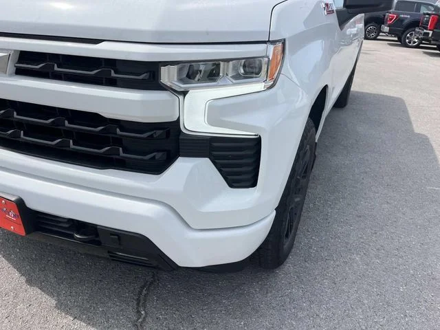 Used 2024 White Chevrolet RST image 7