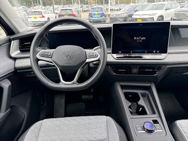 New 2026 Platinum Gray Metallic Volkswagen S image 14