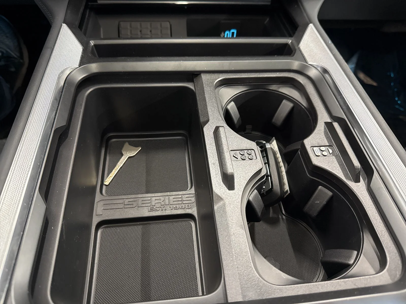 New 2026 Star White Metallic Tri-Coat Ford F-250® Platinum® image 23