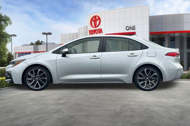 Certified Used 2020 CLASSIC SILVER MET Toyota  image 8