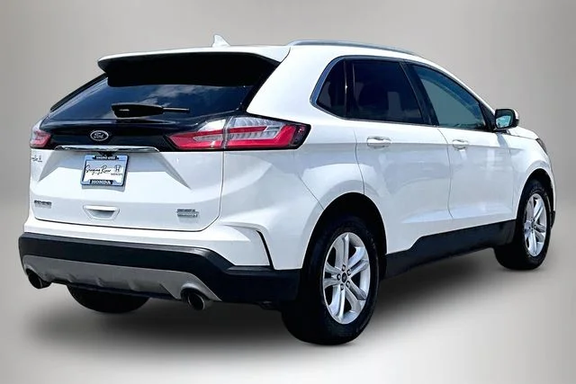 Used 2020 White Ford SEL image 5