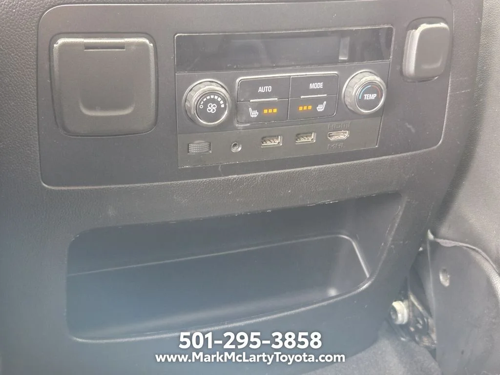 Used 2019 Silver GMC SLT image 13