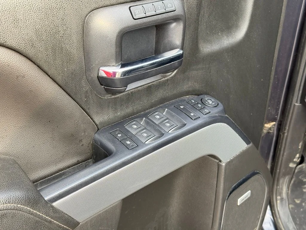Used 2018 Blue Chevrolet LTZ image 14