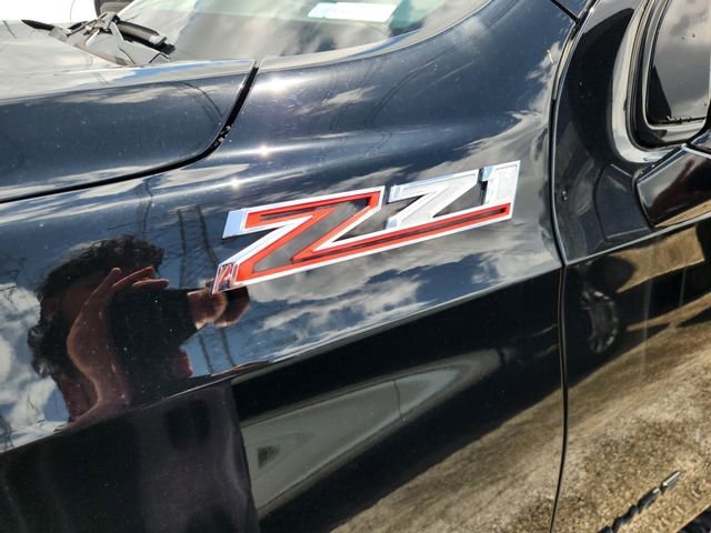 Used 2023 Black Chevrolet Z71 image 5