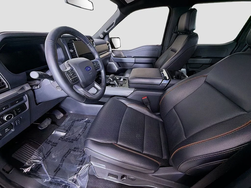 Used 2024 Agate Black Metallic Ford Lariat image 23