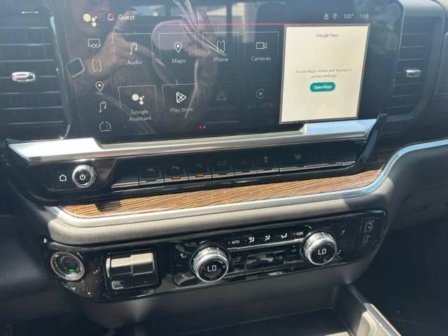New 2026 Summit White GMC Elevation image 31