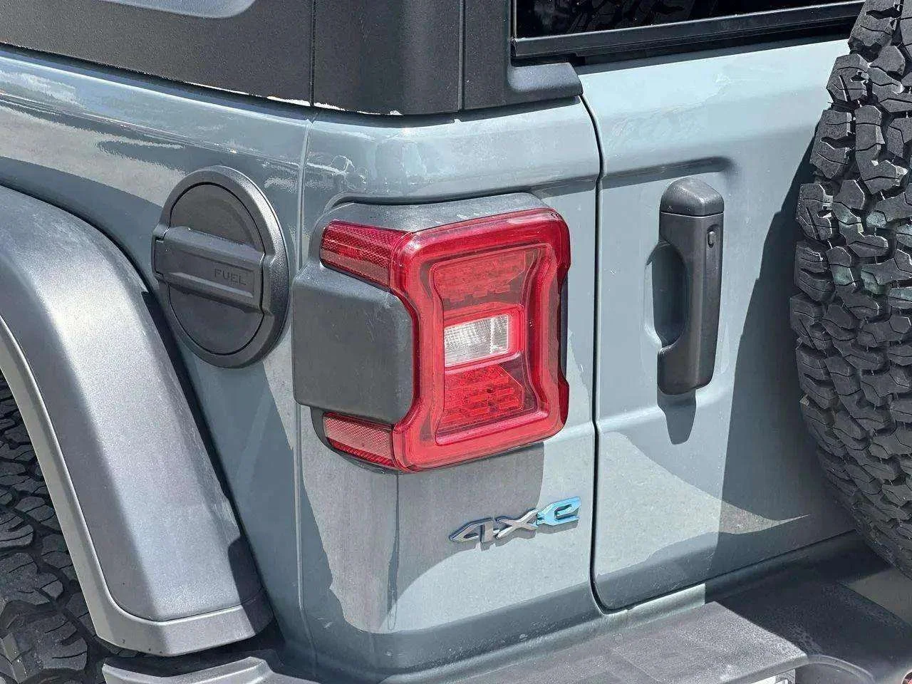 Used 2024 Anvil Clear Coat Jeep Rubicon image 14