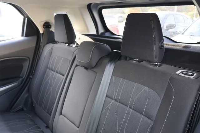 Used 2019 Silver Ford SE image 8