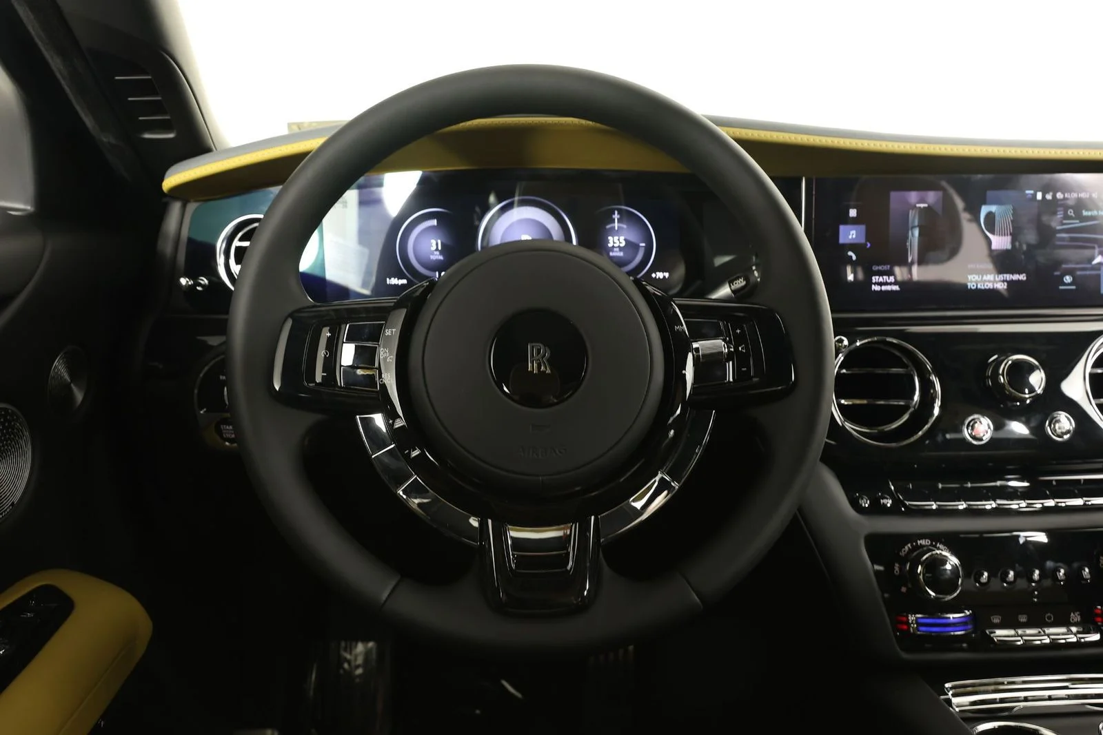New 2026 Black Diamond Rolls-Royce  image 12