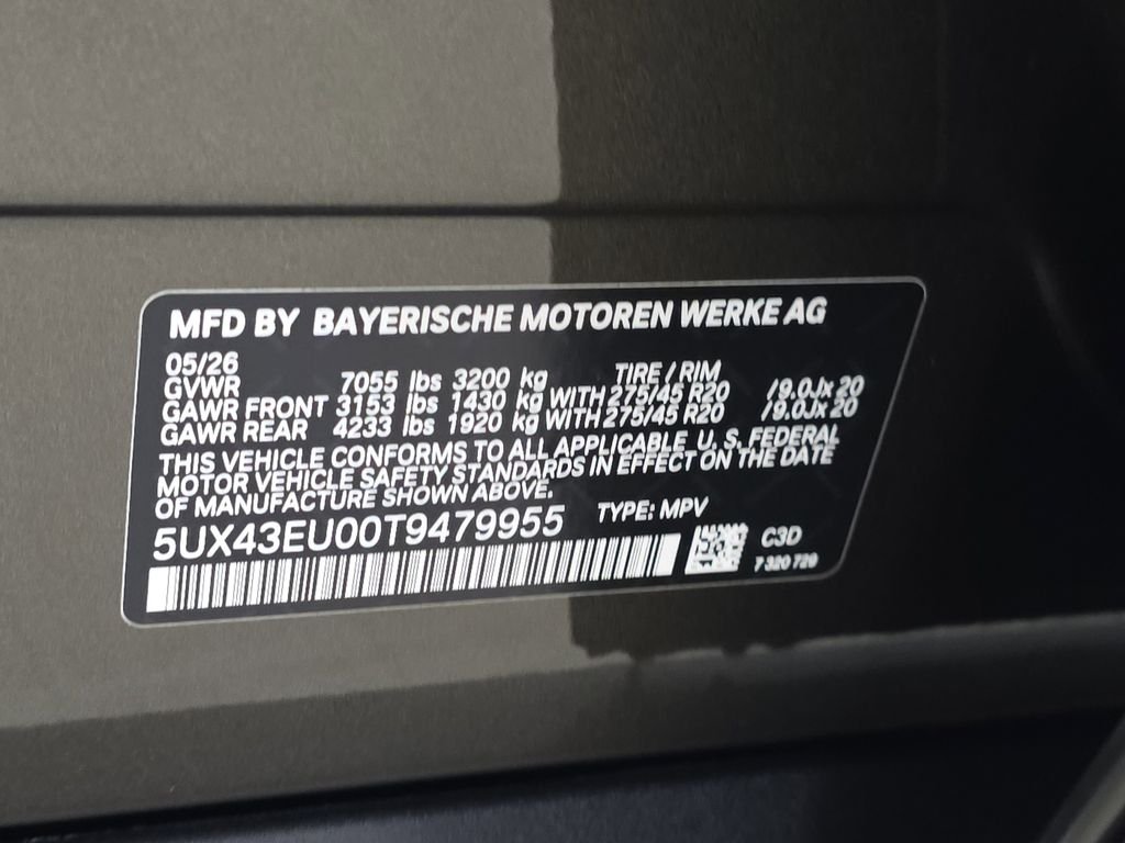 New 2026 Manhattan Green Metallic BMW xDrive50e image 23