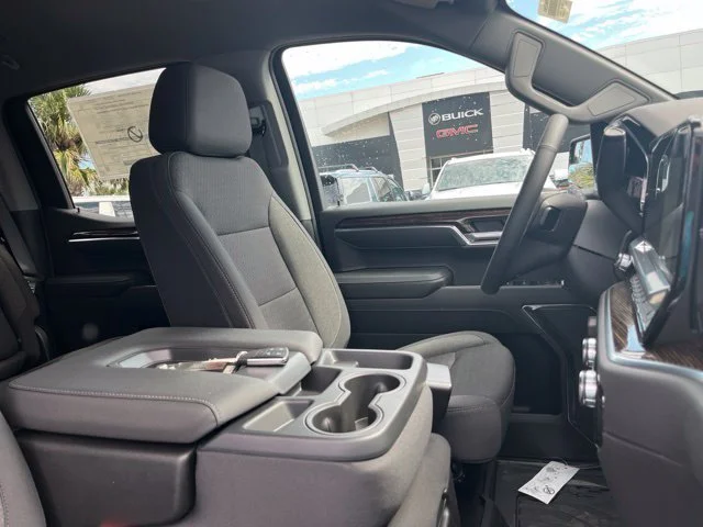 New 2026 Onyx Black GMC Elevation image 17