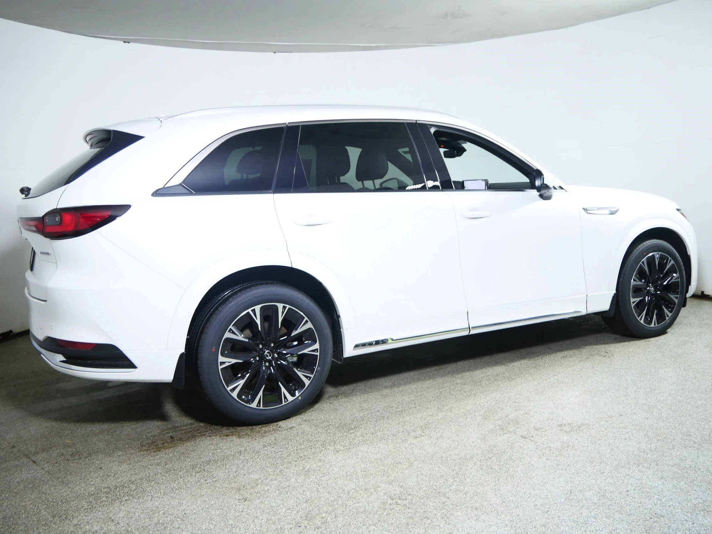 New 2026 Rhodium White Premium Mazda S Premium Plus image 2