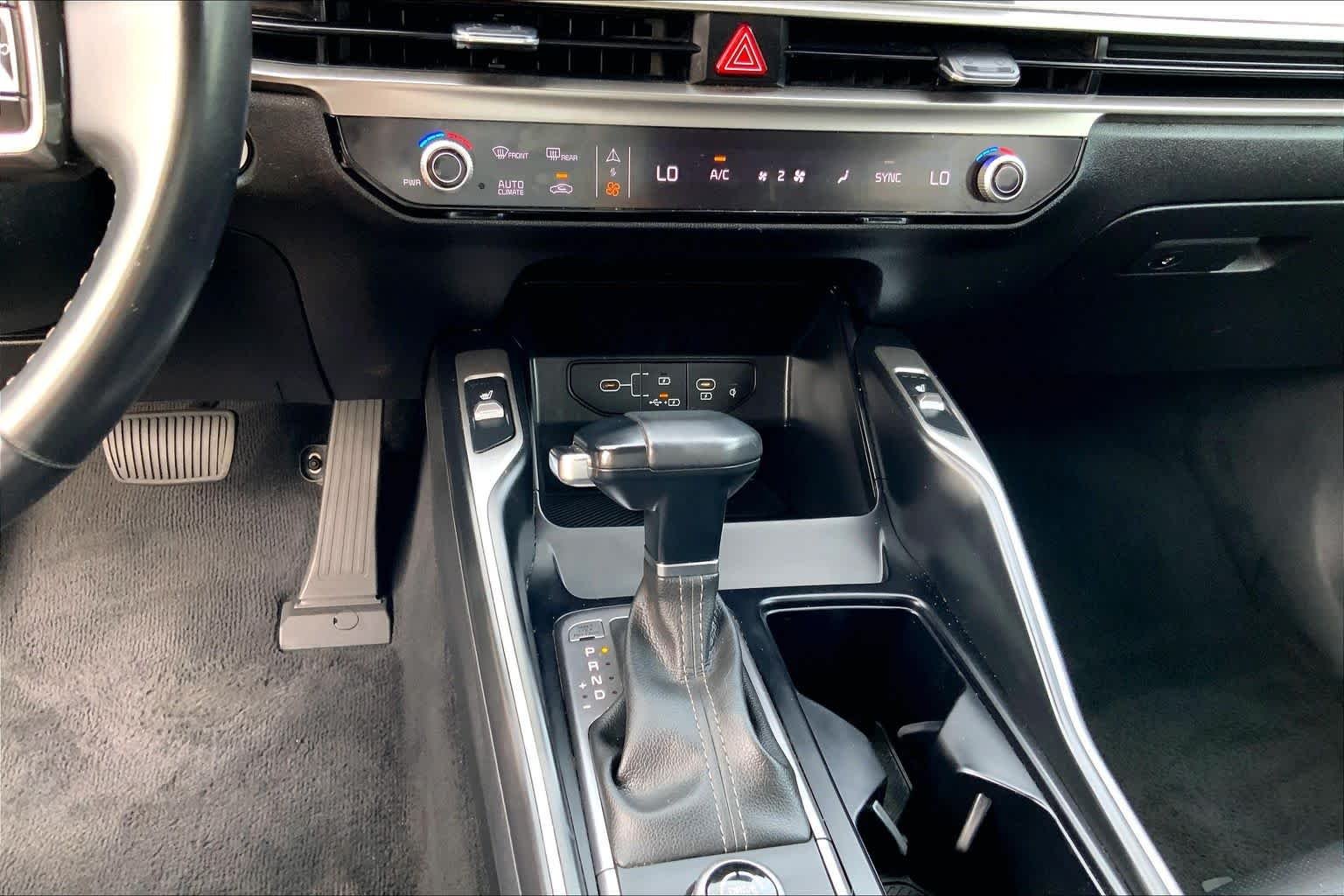 Used 2024 Gravity Grey Kia S image 31