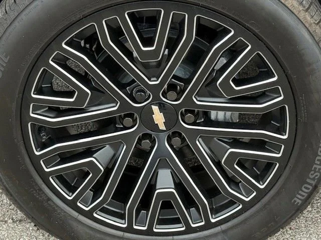 2026 Chevrolet Silverado 1500 High Country - Photo 11