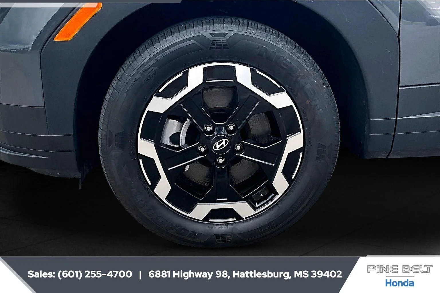 Used 2025 Ecotronic Gray Hyundai SEL image 7