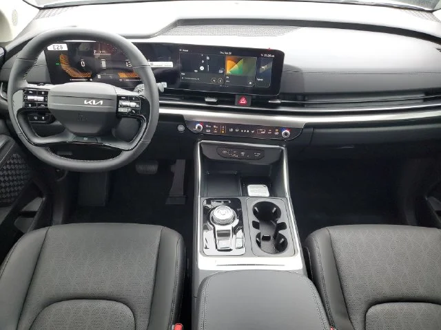 New 2027 Ivory Silver Kia EX image 10